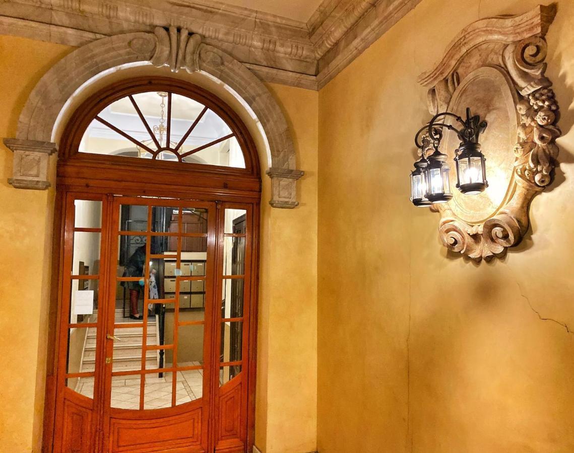 Apartment In Monumental Square Madrid Center Ngoại thất bức ảnh